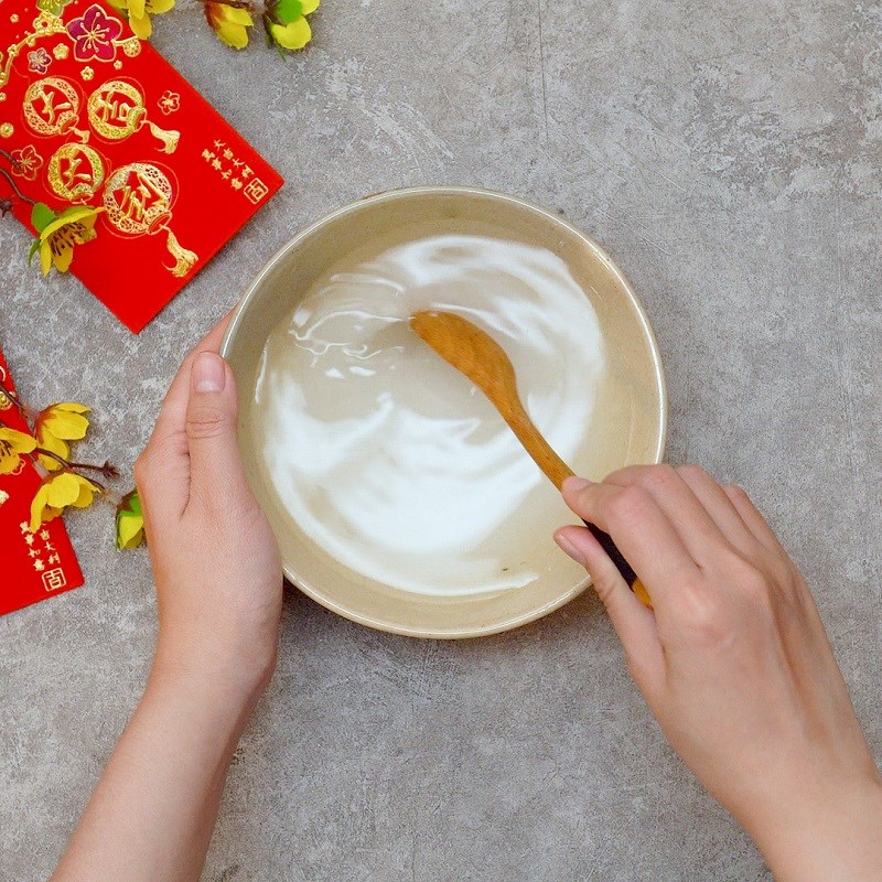 Bước 2 Chuẩn bị nước ngâm Dưa hành