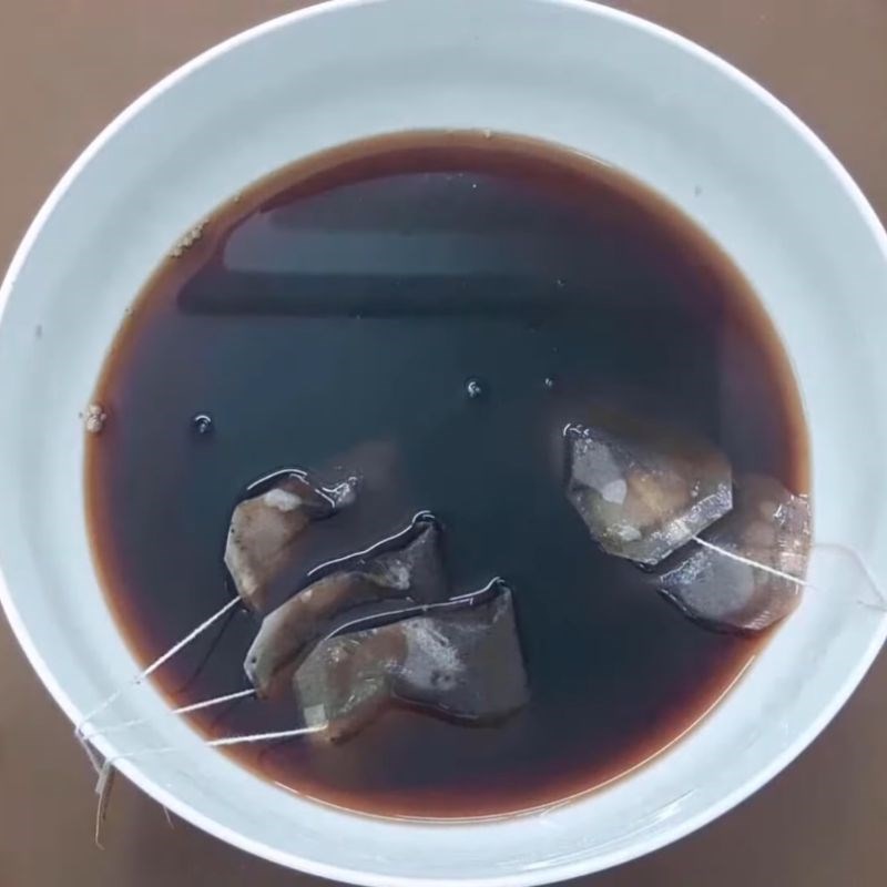 Bước 1 Ủ trà Trà sữa gạo rang