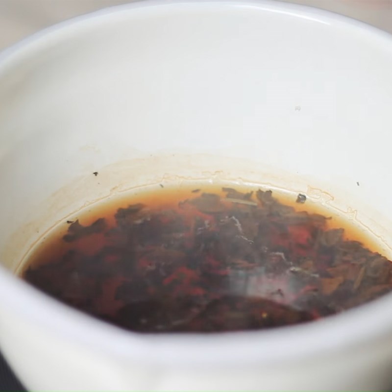 Bước 1 Đun trà Trà sữa hoàng gia mật ong