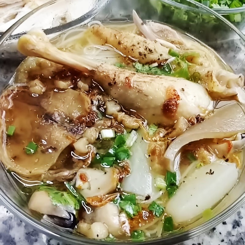 Bước 6 Thành phẩm Hủ tiếu gà nấm