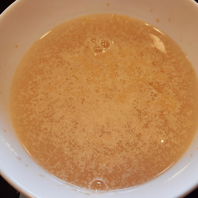 Bước 1 Kích hoạt men Bánh tiêu