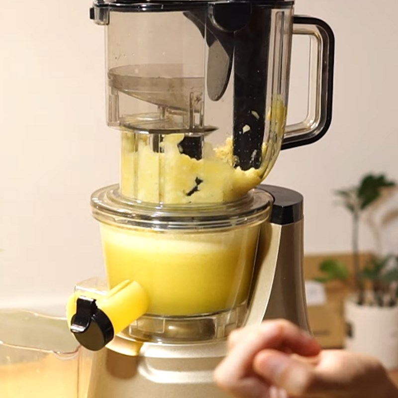 Bước 2 Làm nước ép dứa táo Nước ép dứa táo