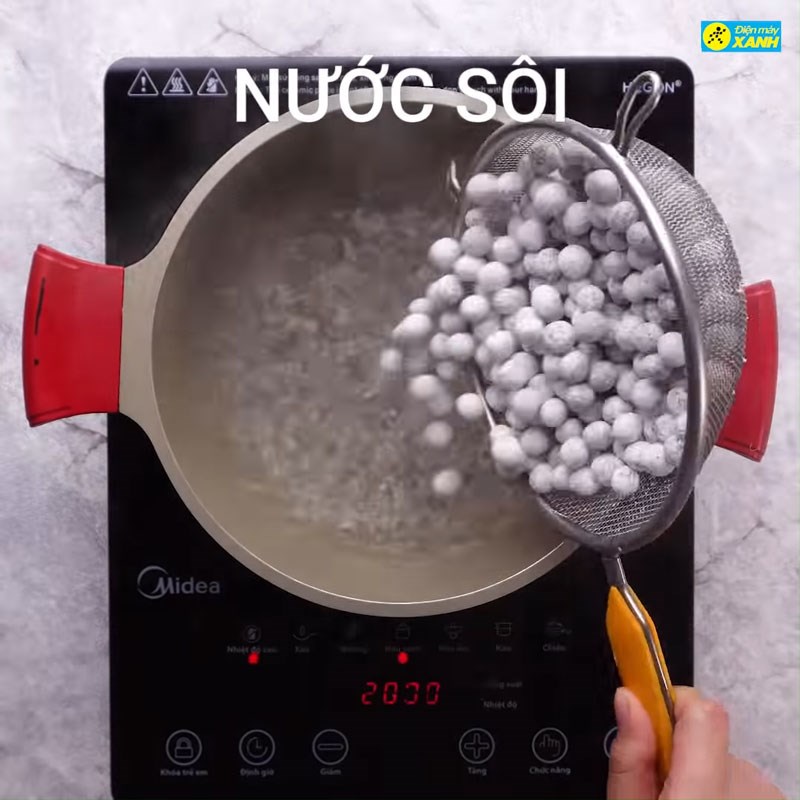 Bước 2 Làm trân châu đường đen Trân châu đường đen