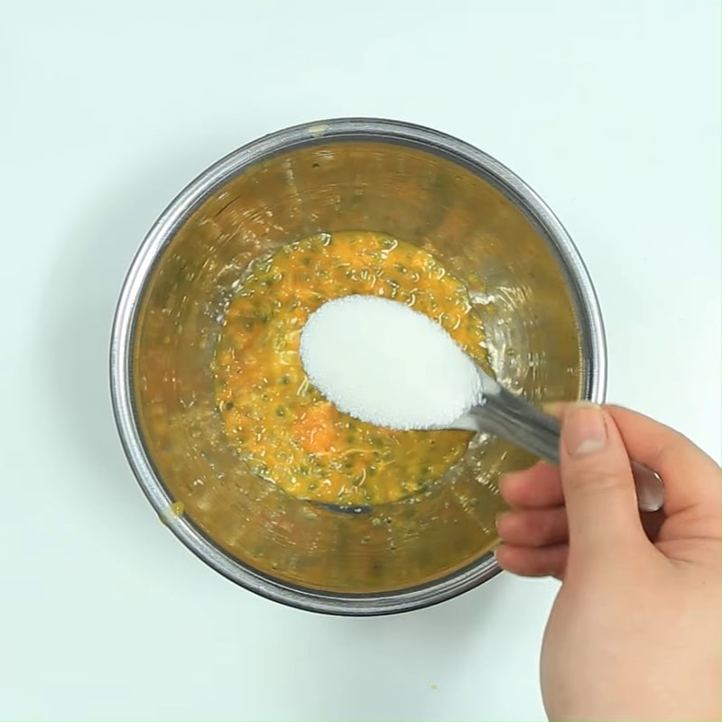 Bước 2 Làm sốt chanh dây Trà chanh dây (chanh leo)