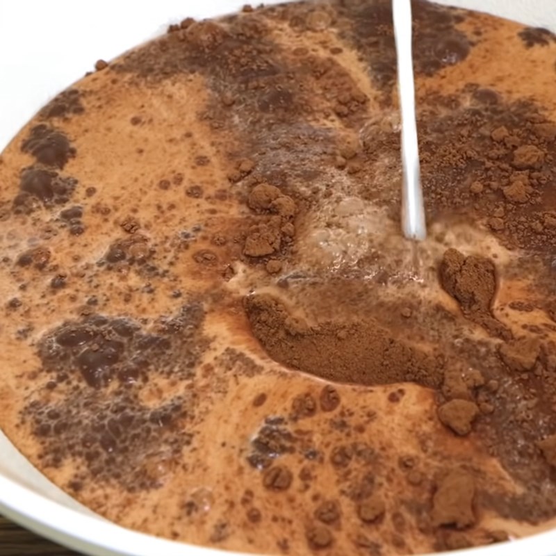 Bước 2 Nấu hỗn hợp cacao sữa Kem socola phủ socola vỏ giòn