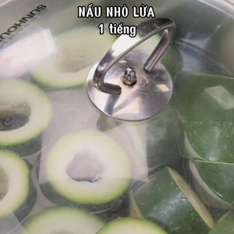 Bước 2 Nấu nước bí đao Trà bí đao (Công thức được chia sẻ bởi Tiktok Bếp chay XANH)