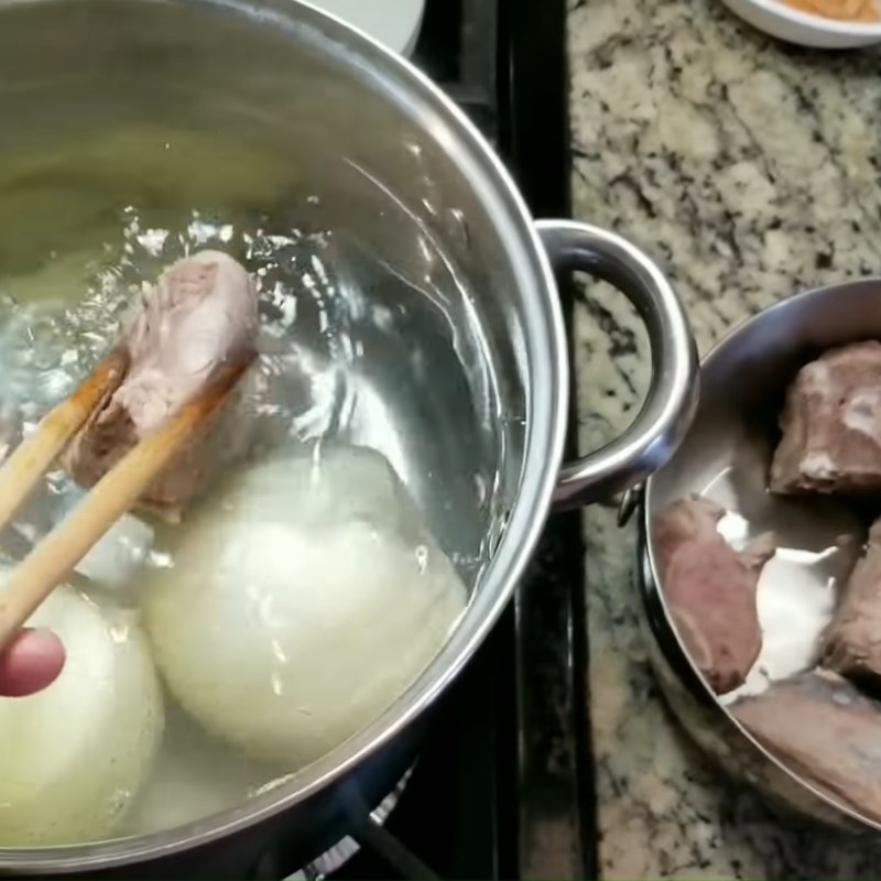 Bước 4 Nấu nước dùng Bánh canh hải sản