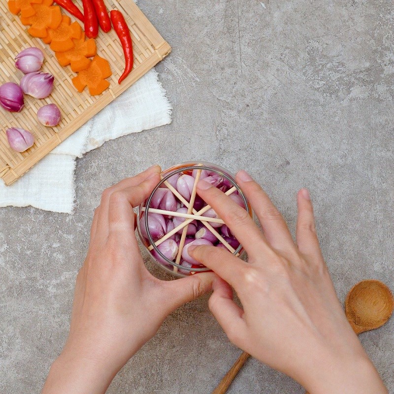 Bước 3 Ngâm hành Dưa hành