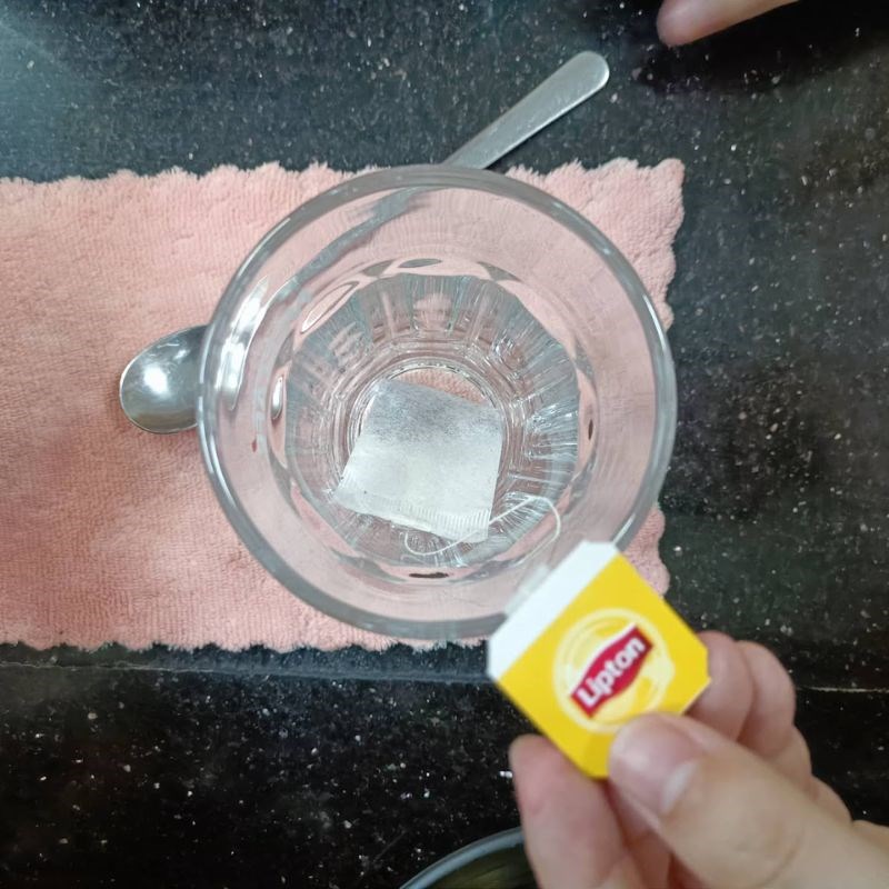 Bước 1 Pha trà Trà sữa bơ