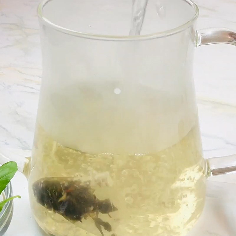 Bước 1 Pha trà Trà dưa hấu húng tây