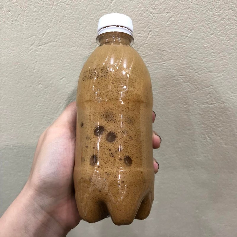Bước 1 Pha và tạo bọt cà phê Bạc xỉu từ cà phê hoà tan (công thức được chia sẻ từ người dùng)