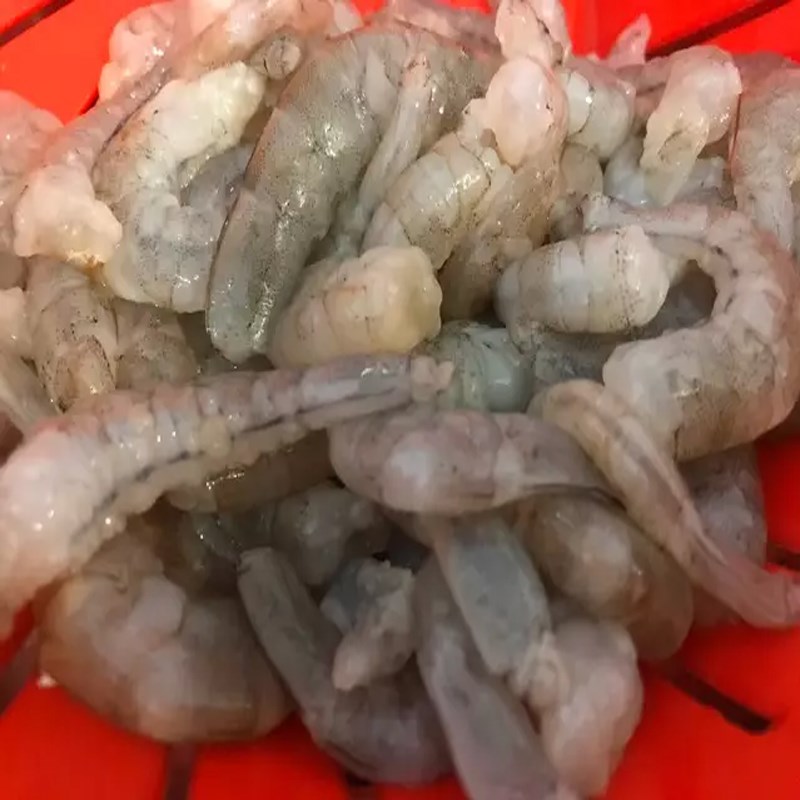 Bước 2 Sơ chế các nguyên liệu khác Khoai môn bọc chả cá thác lác chiên giòn