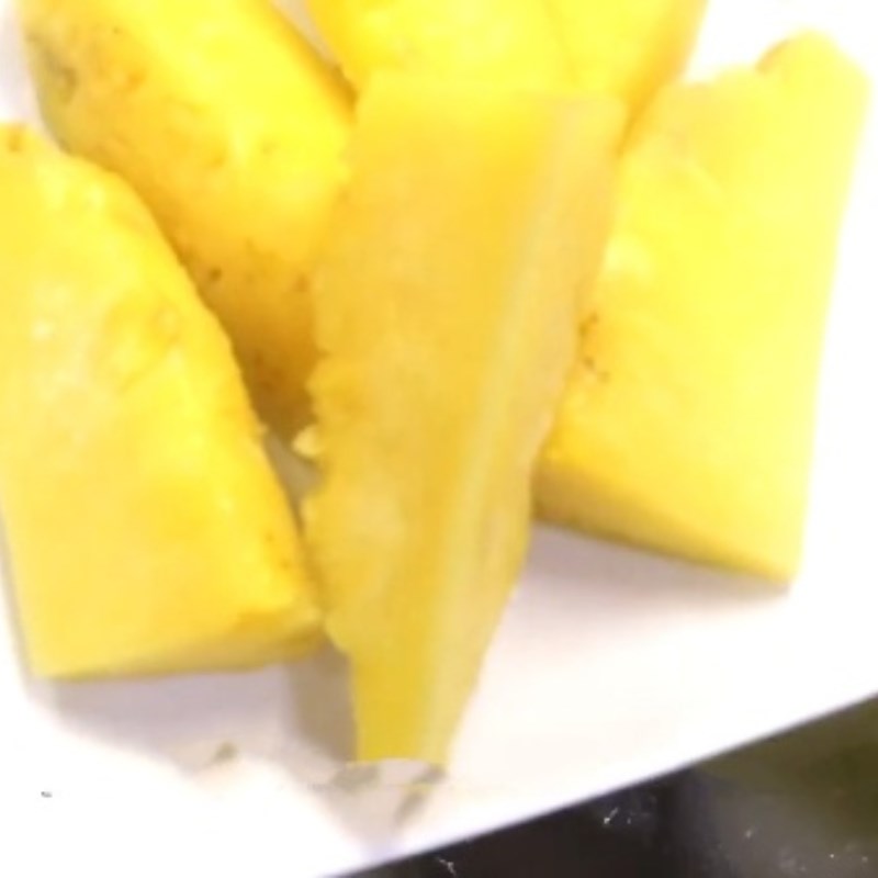 Bước 2 Sơ chế các nguyên liệu khác Bún chả cá hồi