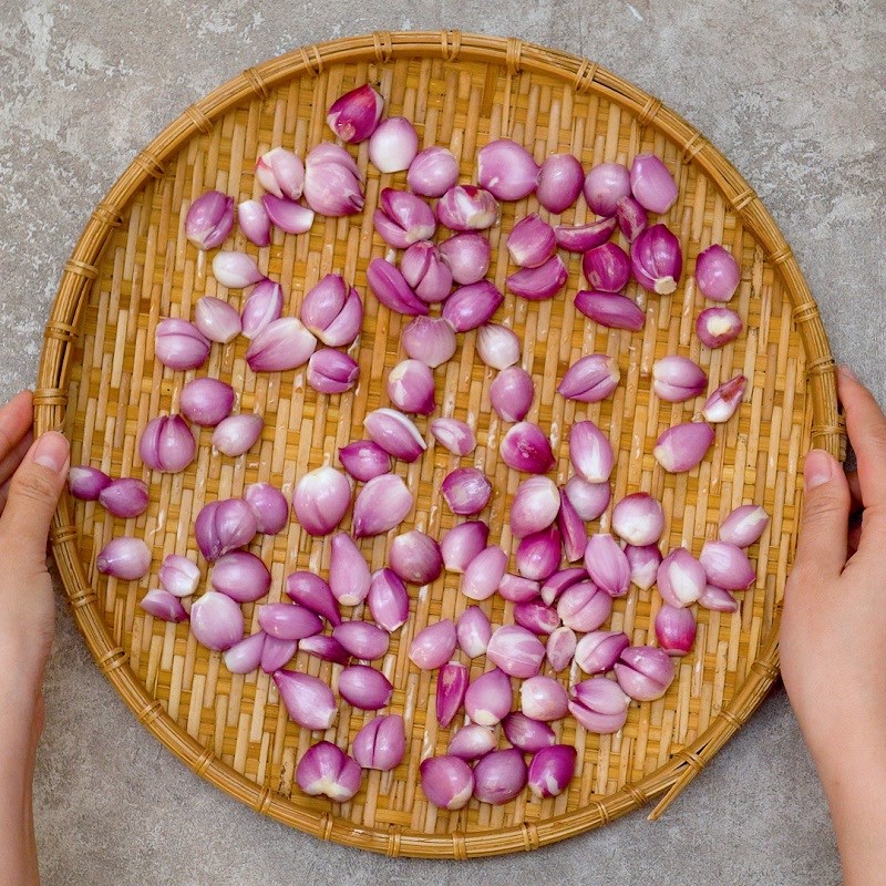 Bước 1 Sơ chế nguyên liệu Dưa hành