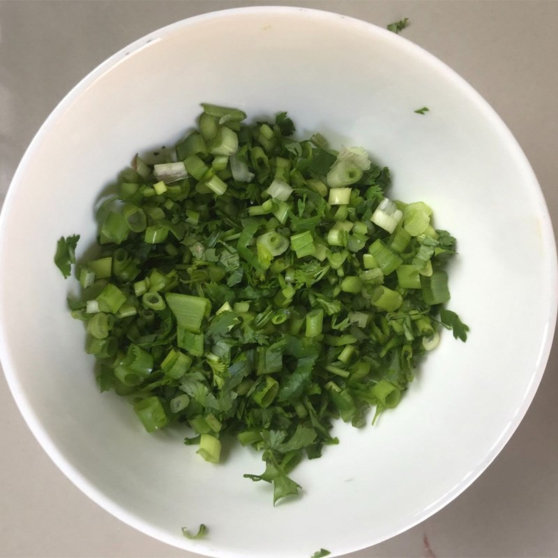 Bước 1 Sơ chế nguyên liệu Bánh canh hải sản (công thức được chia sẻ từ người dùng)