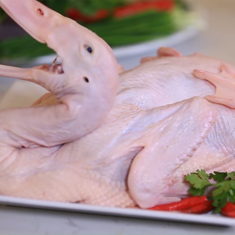 Bước 1 Sơ chế thịt vịt Vịt nướng tiêu xanh