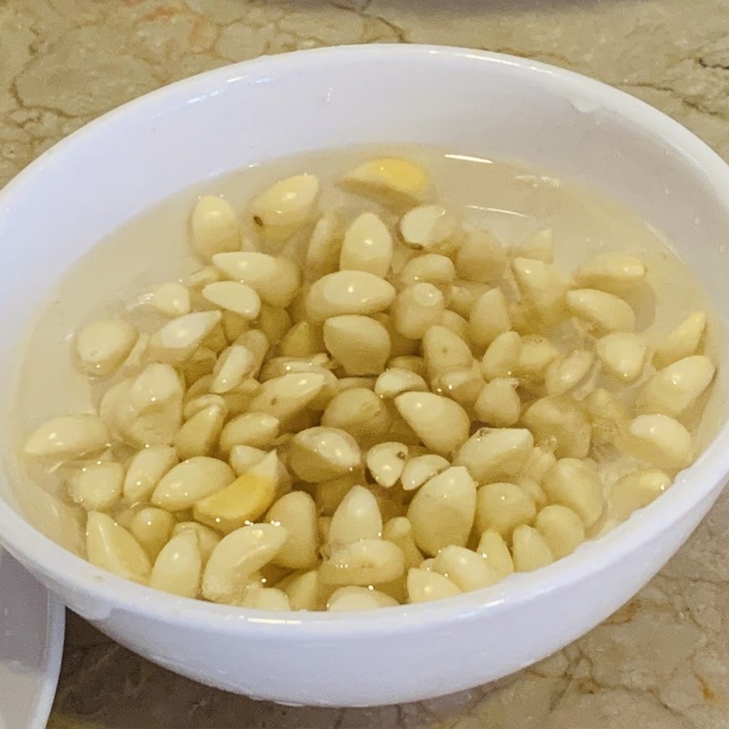 Bước 1 Sơ chế tỏi Tỏi ngâm giấm