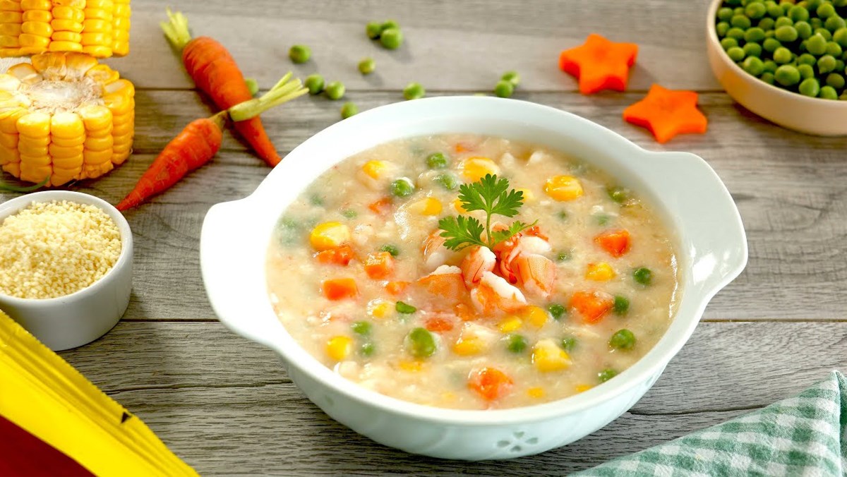 Súp tôm trứng rau củ