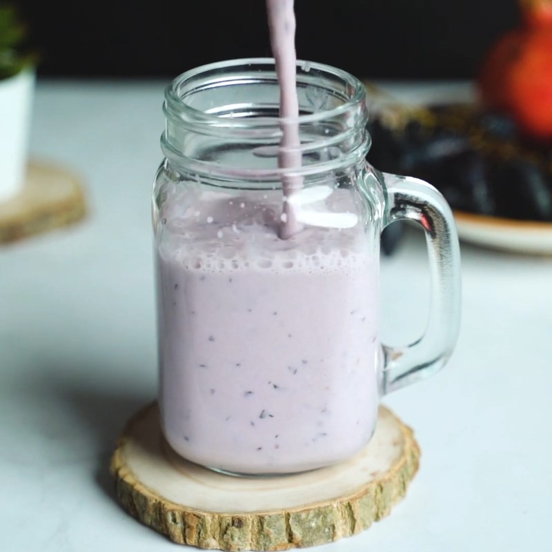Bước 3 Thành phẩm Sinh tố lựu nho đen