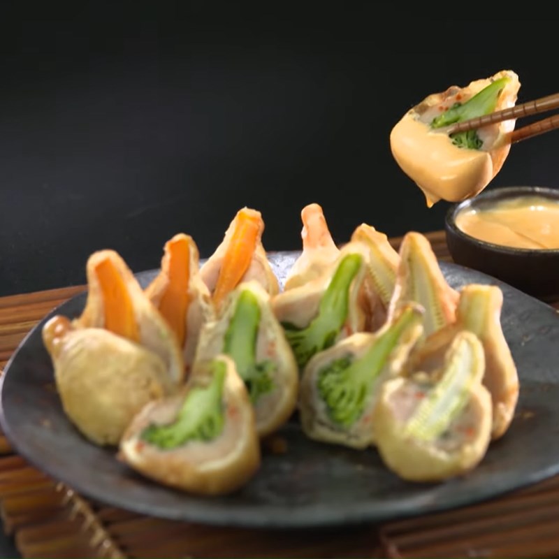 Bước 8 Thành phẩm Chả cá thác lác bọc củ quả chiên giòn