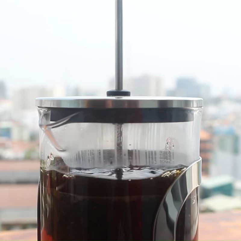 Bước 4 Ngâm hạt chia và trà Trà chanh dây hạt chia