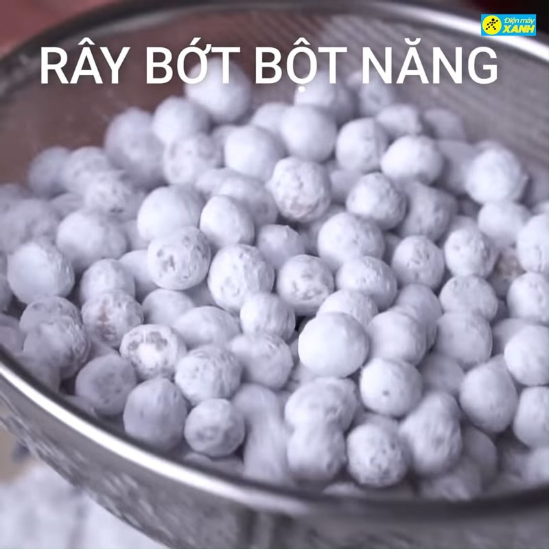 Bước 1 Trộn và nhào bột Trân châu đường đen