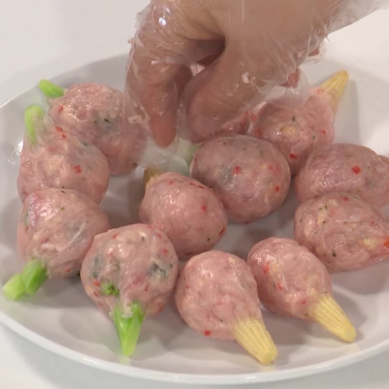 Bước 4 Vo viên chả Chả cá thác lác bọc củ quả chiên giòn