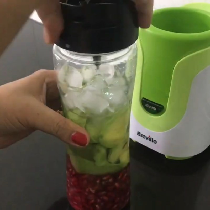 Bước 2 Xay sinh tố Sinh tố lựu bơ
