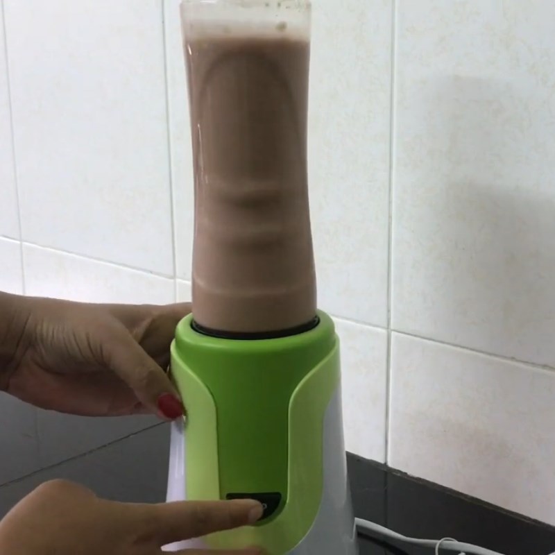 Bước 2 Xay sinh tố Sinh tố lựu bơ
