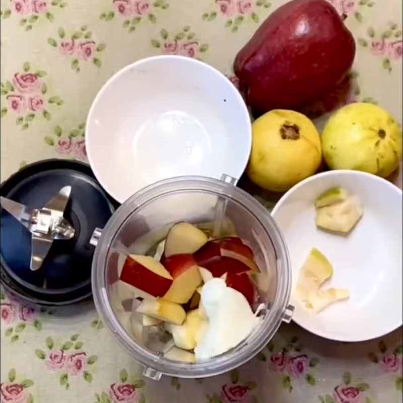 Bước 2 Xay sinh tố ổi táo Sinh tố ổi táo