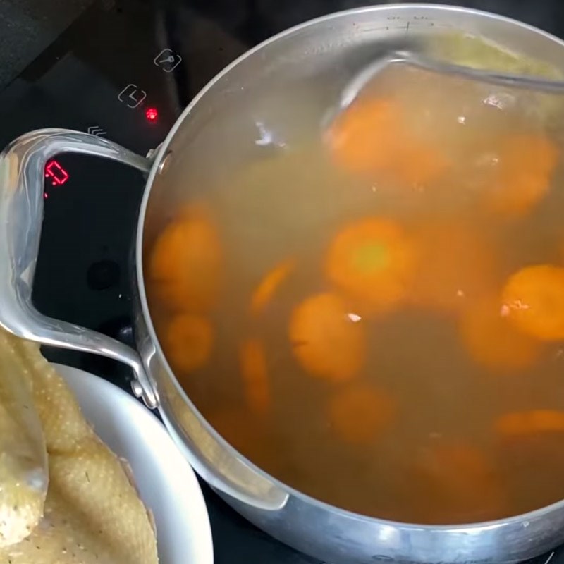 Bước 4 Xé gà và hoàn thành Hủ tiếu gà
