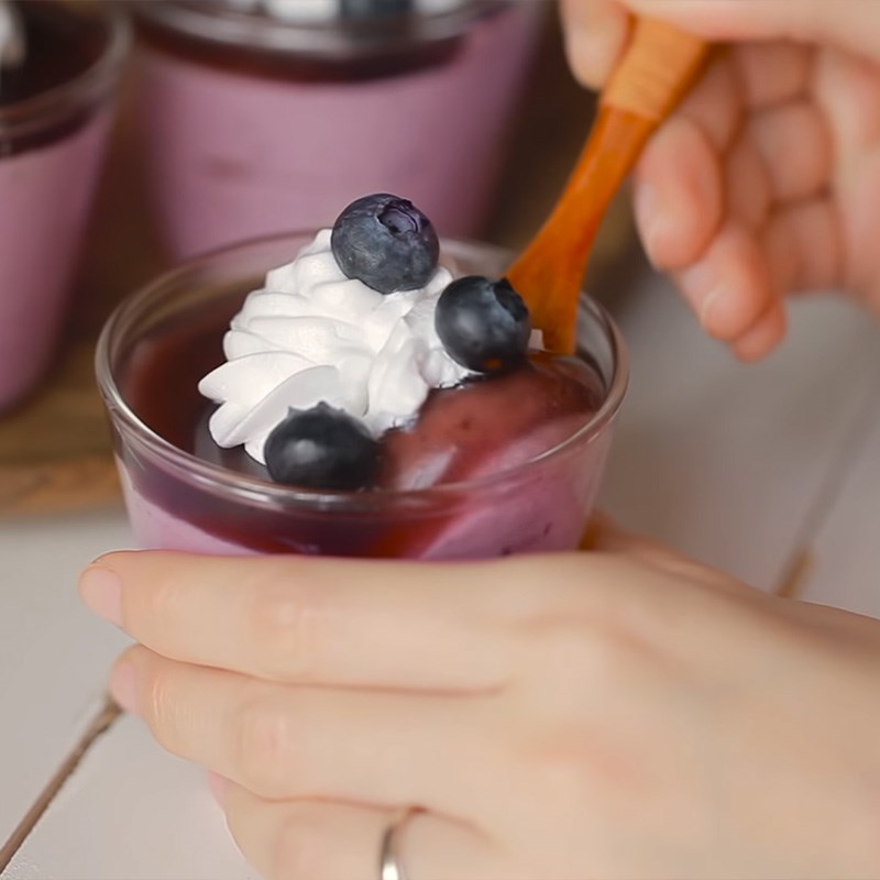 Bước 7 Thành phẩm Bánh mousse việt quất sữa chua