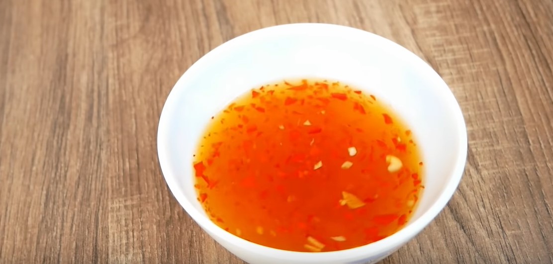 Bước 5 Làm nước chấm Chả cá chay khoai môn
