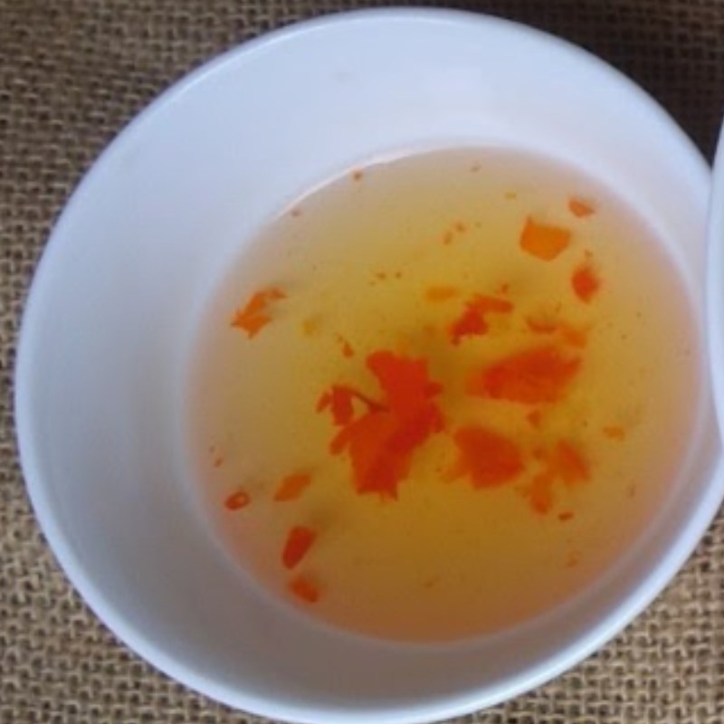 Bước 3 Làm nước mắm và rang đậu phộng Cách làm bún chả giò với chả giò mua sẵn