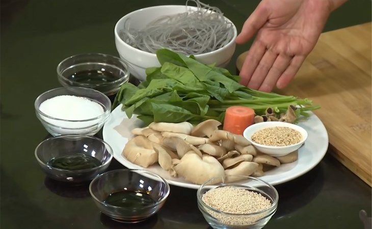 Nguyên liệu món ăn 3 cách làm miến trộn chay thơm ngon không dính, không nhão đơn giản tại nhà