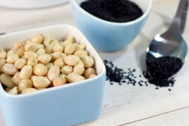 Bước 1 Sơ chế nguyên liệu Sữa đậu phộng mè đen