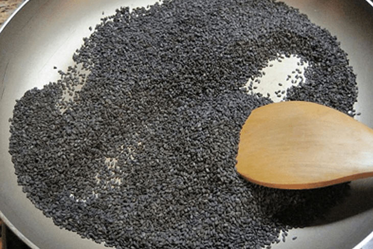 Bước 1 Rang mè Sữa mè đen kỷ tử