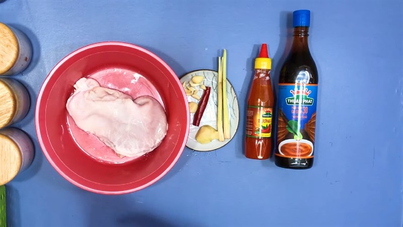 Nguyên liệu món ăn bao tử heo rim nước mắm