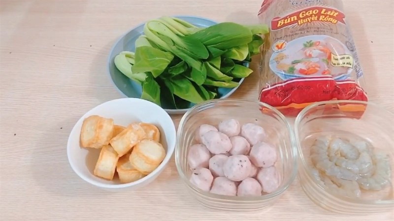 Nguyên liệu món ăn bún gạo lứt xào