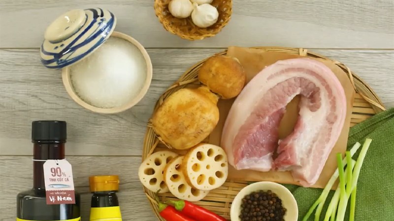 Nguyên liệu món ăn thịt kho bia và kho củ sen