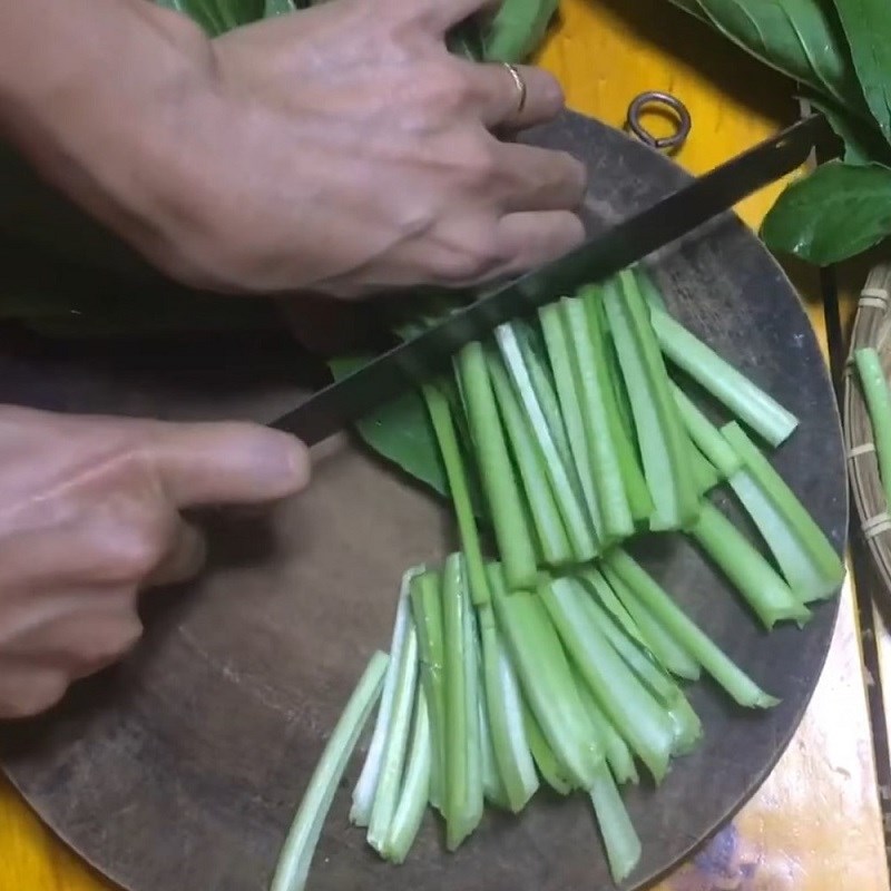 Bước 1 Sơ chế nguyên liệu Cải ngọt xào tỏi