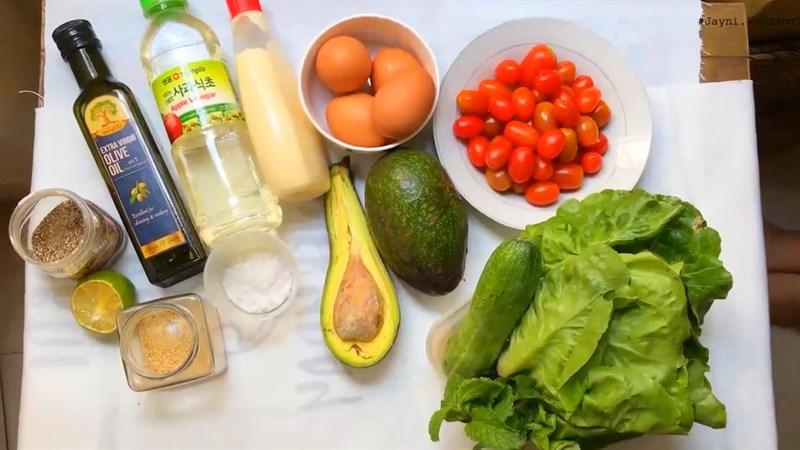Nguyên liệu món ăn salad bơ trứng gà và salad bơ trứng cút