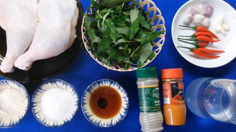 Nguyên liệu món ăn gà kho rau răm