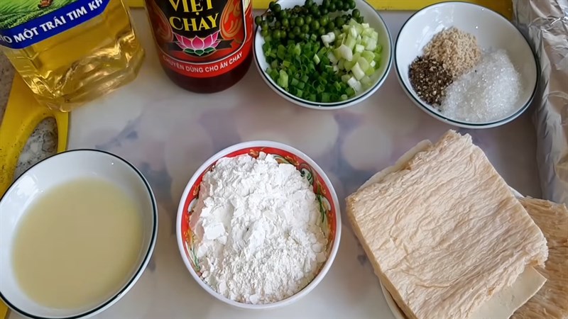 Nguyên liệu món ăn thịt ba chỉ kho tiêu chay