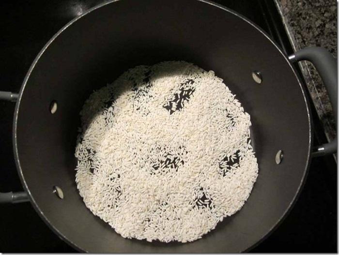 Bước 2 Rang gạo Lảu cháo Phúc Kiến