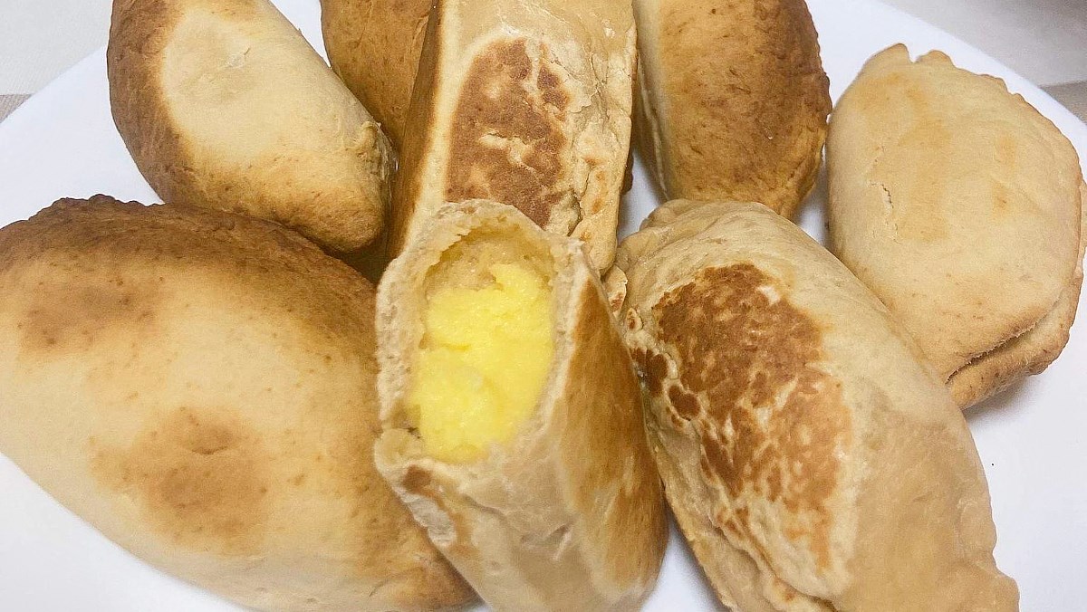 Bánh mì nhân trứng sữa socola