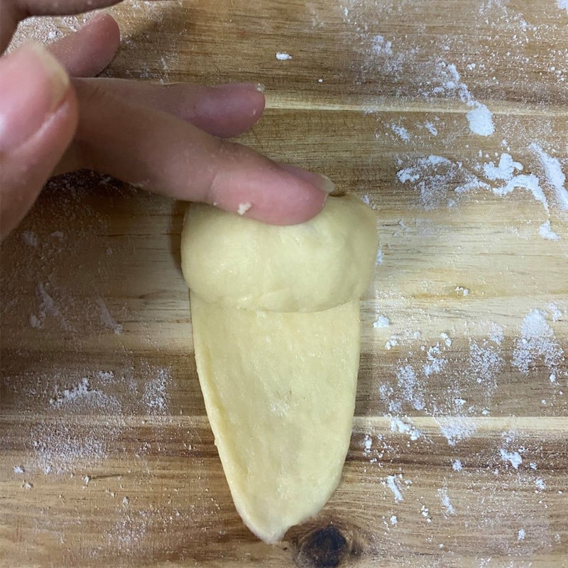 Bước 3 Bắt bánh Bánh mì cuộn xúc xích mini