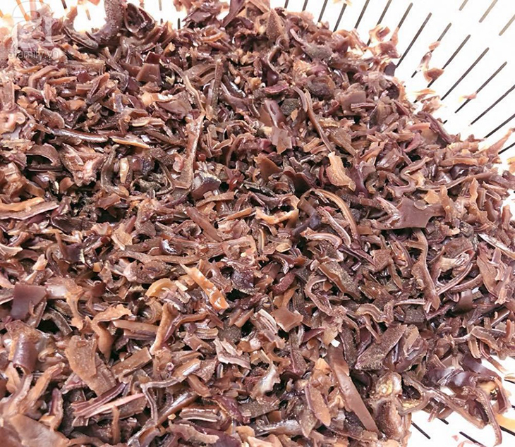 Bước 1 Sơ chế nguyên liệu Bún mọc sườn