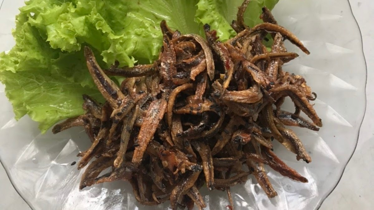 Cá cơm khô chiên nước mắm (Công thức được chia sẻ từ người dùng)