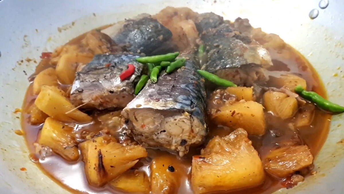 Cá thu Nhật kho thơm (dứa)